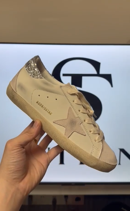 Golden Goose Superstar conferido antes do envio